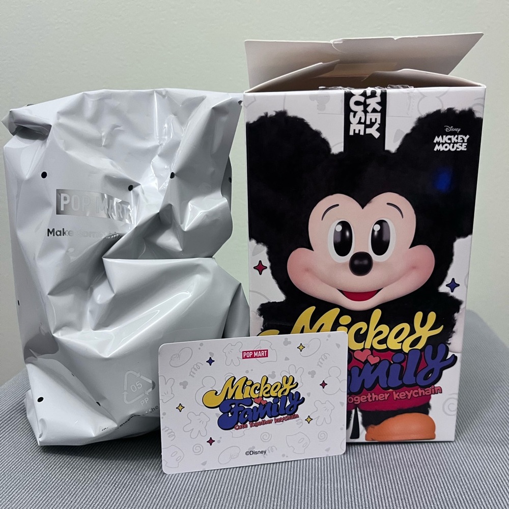 Authentic Pop Mart Mickey Family Cute Together Keychain – Confirmed Donald Duck - Picture 4 of 6